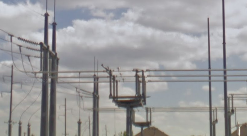 138 kV 隔離開關，安裝於美國變電站